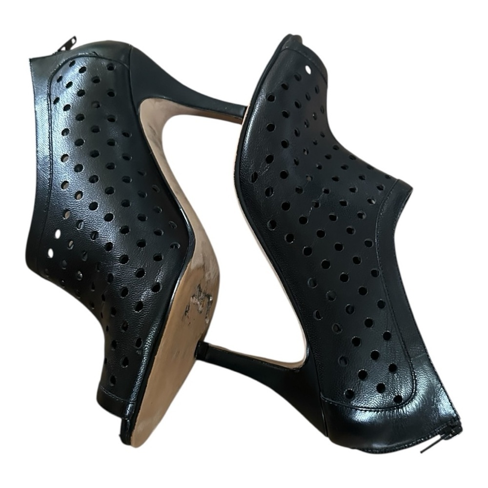 VANELi Woman’s Leather Peep-toe Perforated Elegant  Stiletto Heels Size 8.5 - Picture 3 of 9
